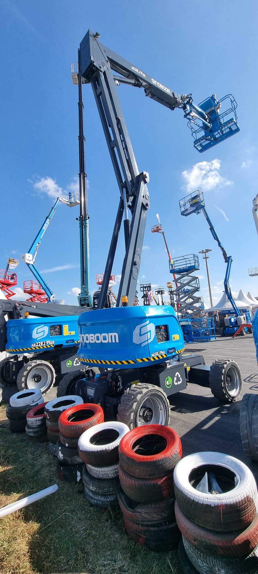 4 ADET SNOBOOM MARKA AB16EJ PLUS 4X4 AKL EKLEML PLATFORM FLOMUZA KATILMITIR.